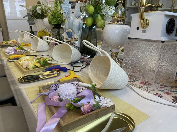 以匠心定格家的溫暖，用陪伴傳遞生活浪漫  ——有色·鉑金城開(kāi)展銷售暖場(chǎng)活動(dòng)